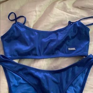 Triangl Nikon size medium. New! Never worn.